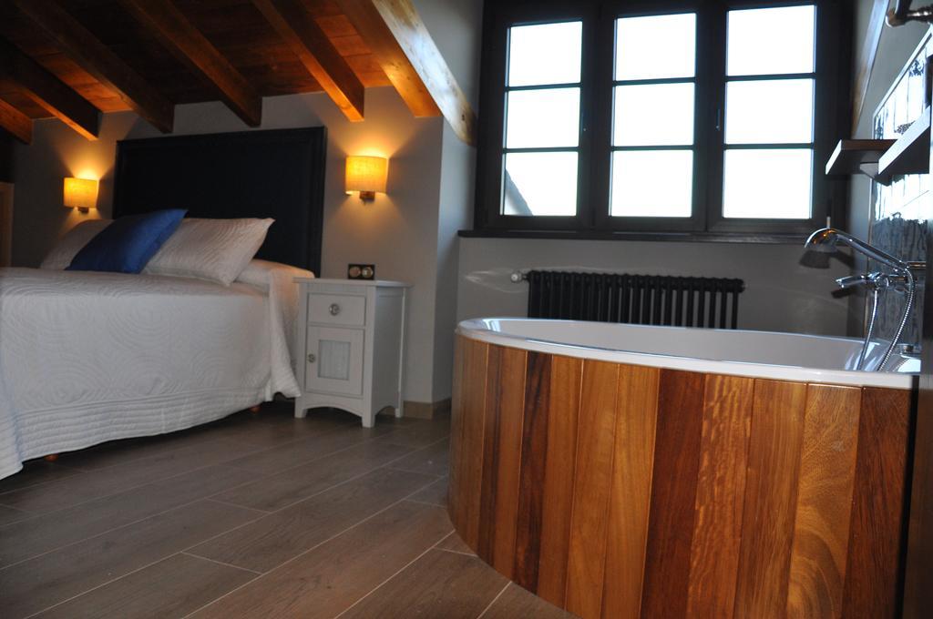 Casa Pacho Apartamentos Rurales Luarca Quarto foto