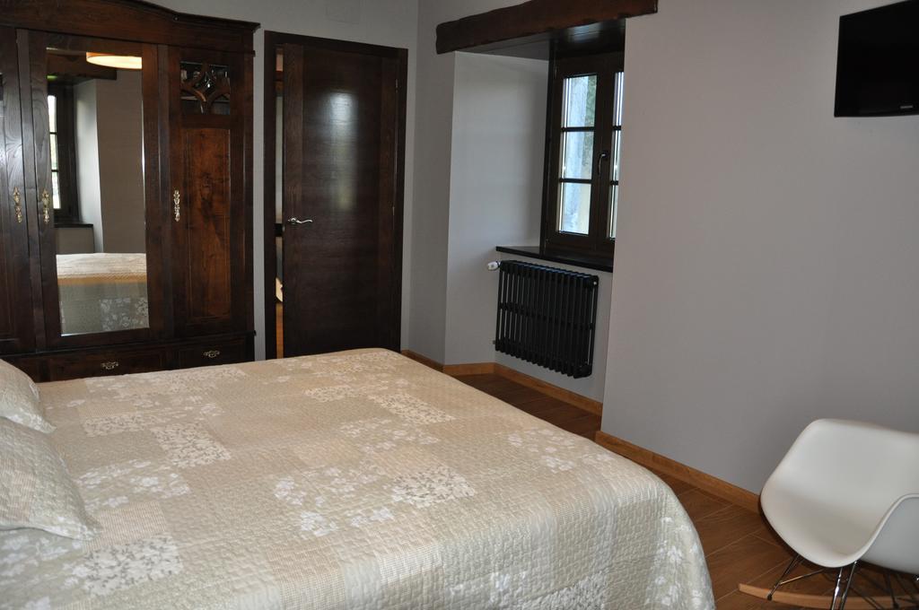 Casa Pacho Apartamentos Rurales Luarca Quarto foto